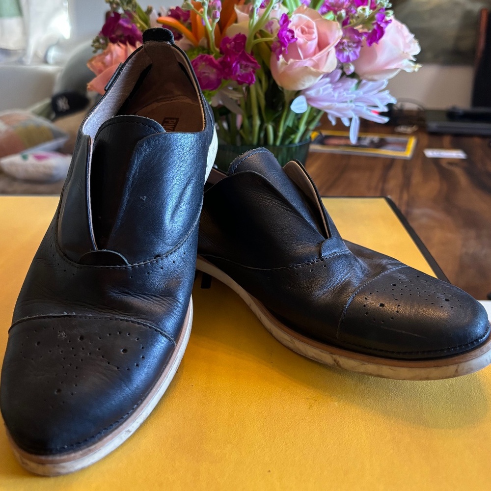 Slip on Oxfords